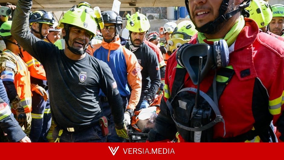 Venezuelan man rescued alive 8 days after powerful quakes