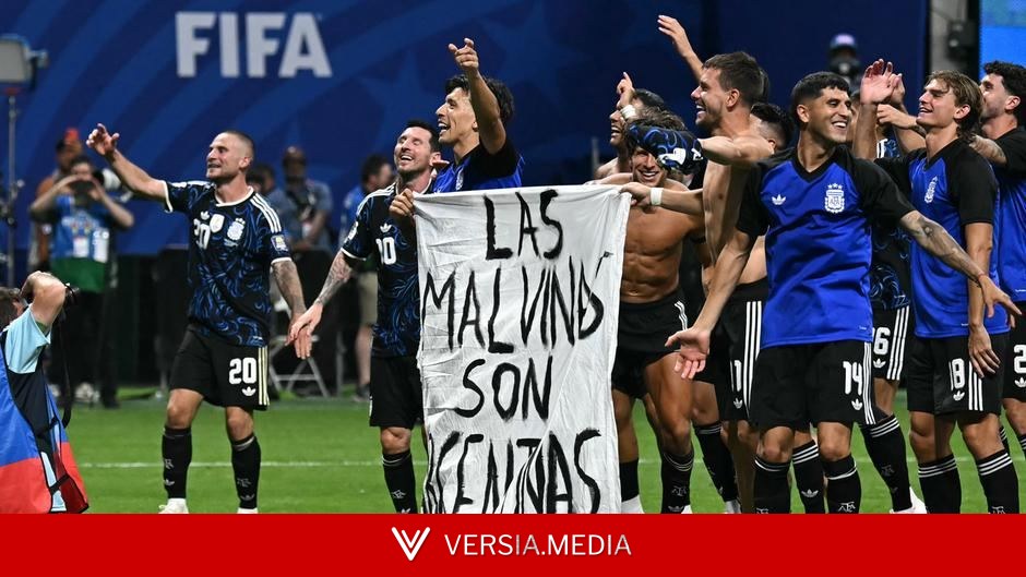 UK calls for FIFA investigation over Argentina banner
